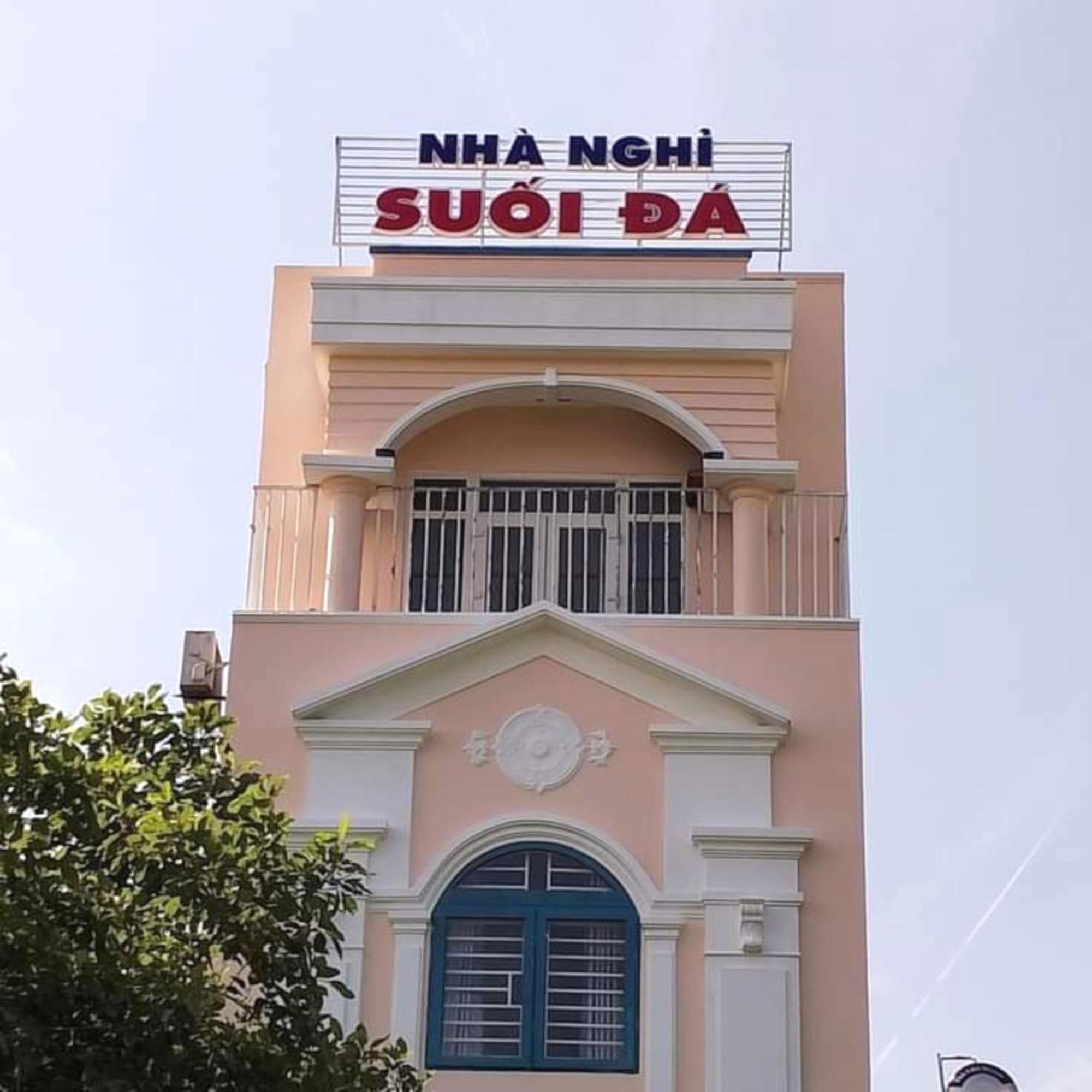 Oyo 1187 Suoi Da Motel Da Nang Luaran gambar